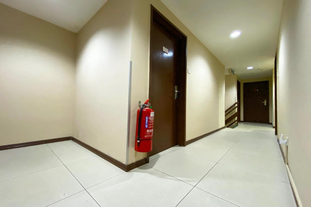 Oyo 90108 Hotel Kaya Kota Kinabalu Buitenkant foto